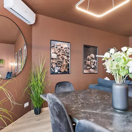 Lam Chocolate - Ac - Skyview Apartment Bratislava Exterior photo